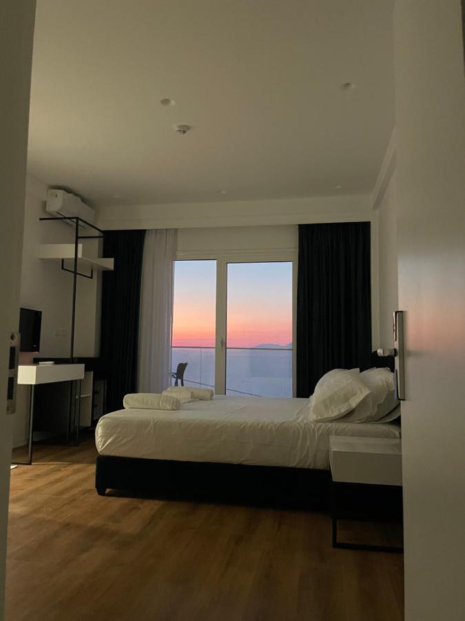 Sea & Lake View Villa Ksamil Eksteriør billede